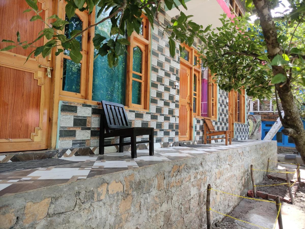 Karma Guest House And Cafe Kalgha 外观 照片